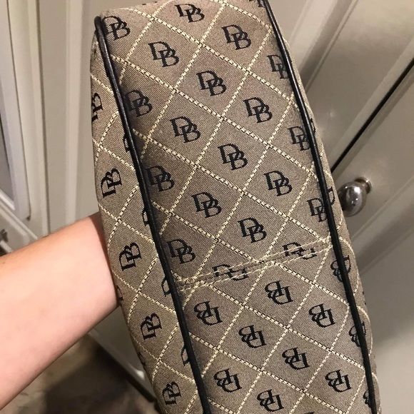 Dooney & Bourke Black Gray Cream Bag. - Picture 4 of 10